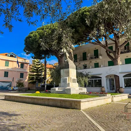 Apartment Beaches 400m - Free Garage - Terrace - Smart Tv Spotorno