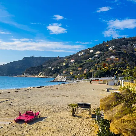 Beaches 400m - Free Garage - Terrace - Smart Tv Apartment