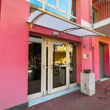 Apartment Beaches 400m - Free Garage - Terrace - Smart Tv Spotorno