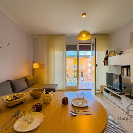 Beaches 400m - Free Garage - Terrace - Smart Tv * Spotorno